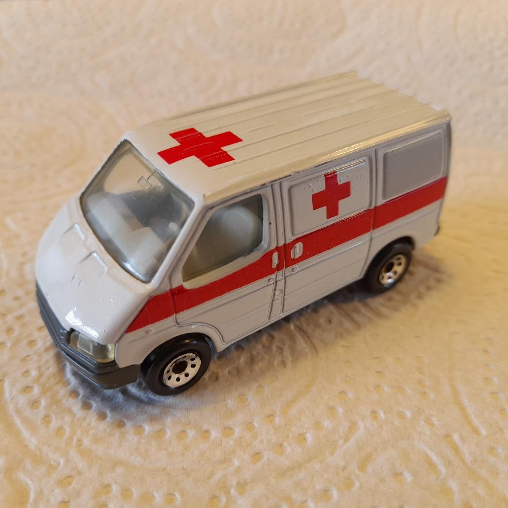 Matchbox Ford Transit Ambulance., Ophalen of Verzenden, Nieuw, Auto