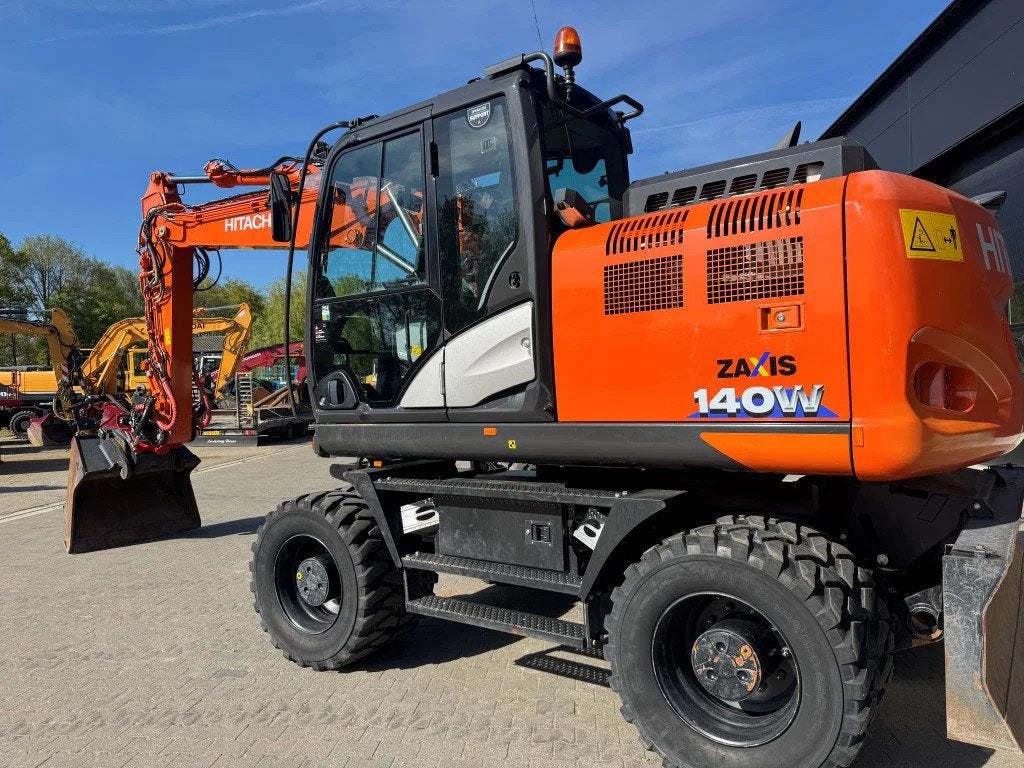 Hitachi ZX140-6 1900 uur ! Rototilt (bj 2021), Graafmachine