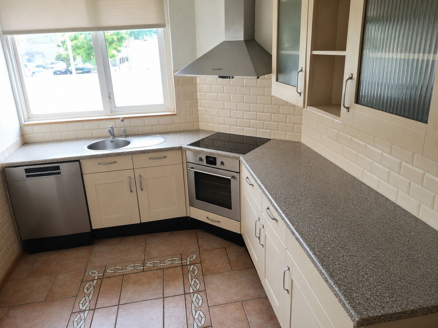 Volledig keuken inclusief apparatuur., Ophalen