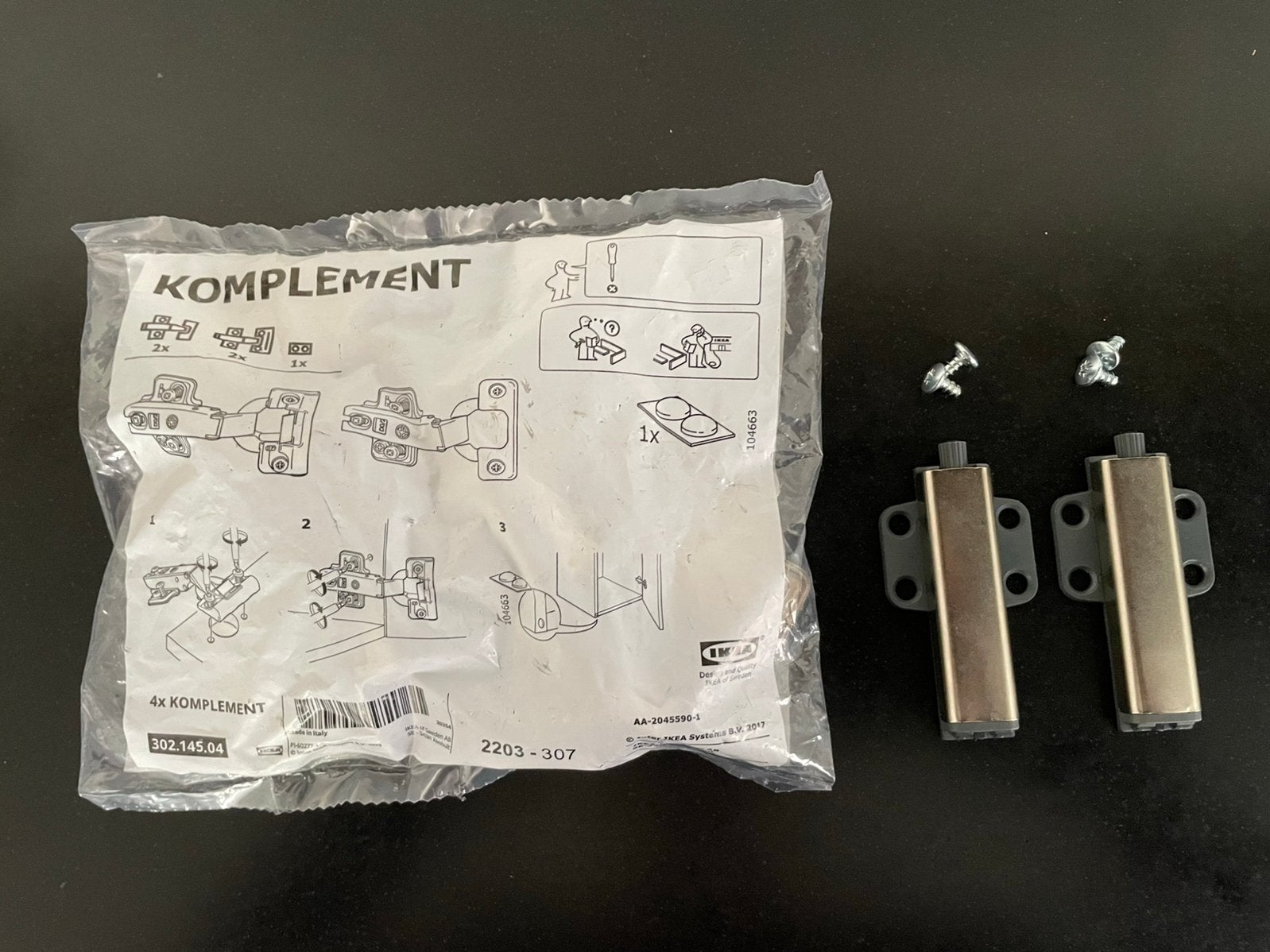 IKEA scharnier (Komplement) en deurbeslag (Utrusta), Ophalen of Verzenden, Nieuw, Overige materialen, Scharnier