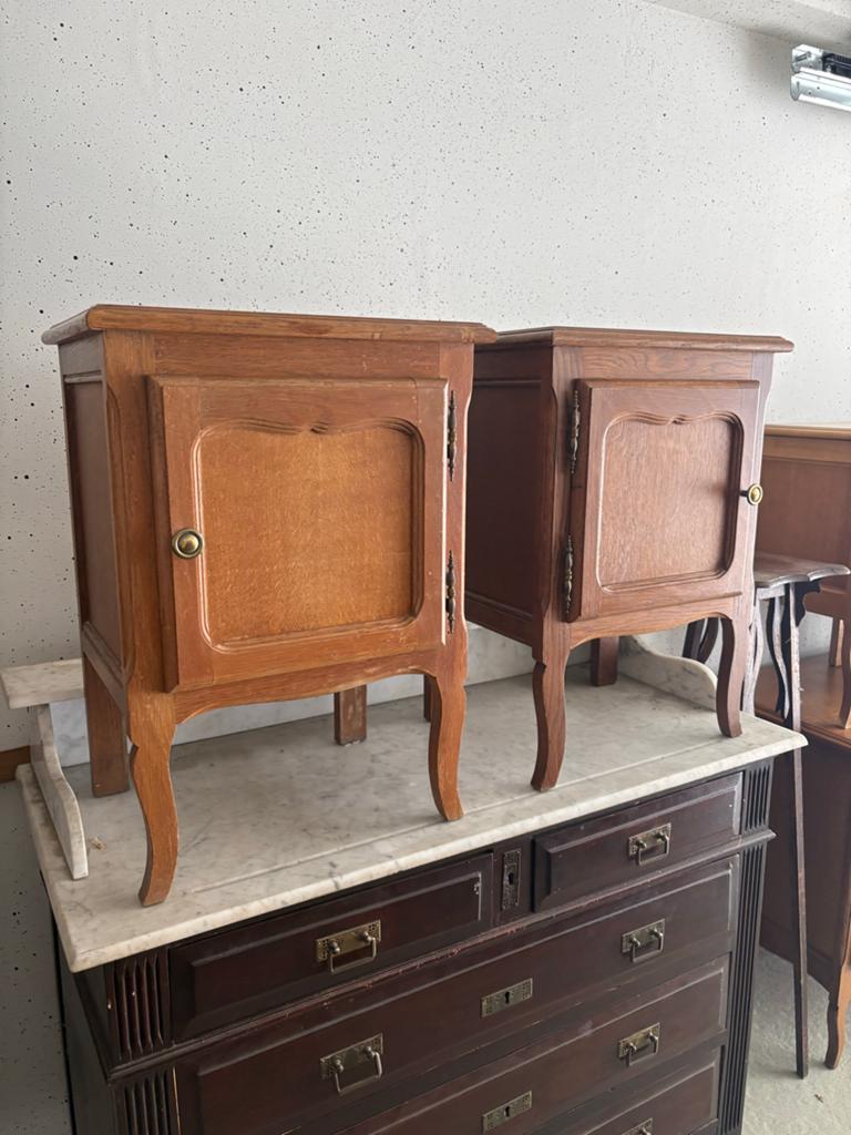 Set van 2 antieke houten nachtkastjes, Antiek en Kunst, Ophalen of Verzenden