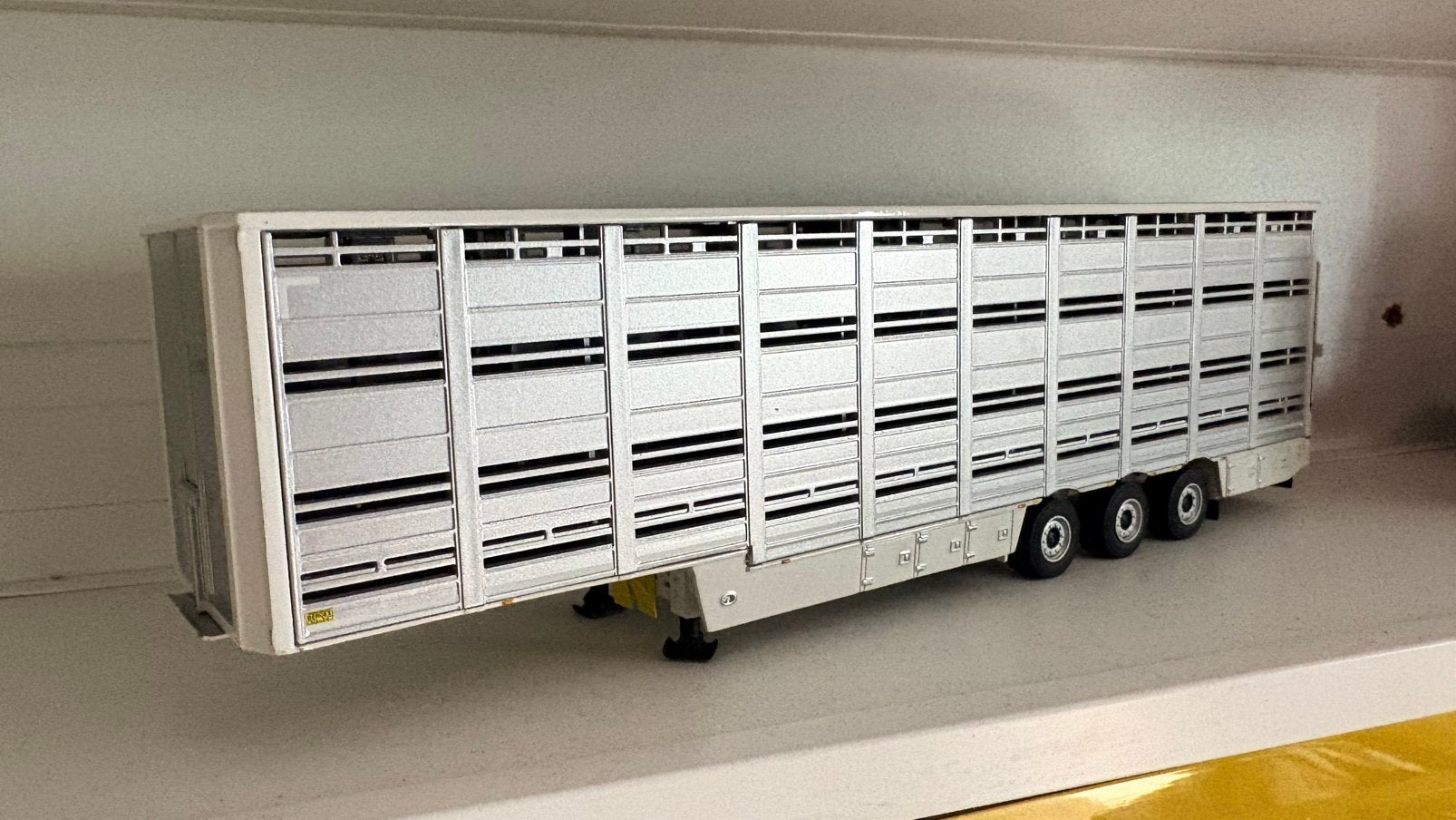 Berdex 4 deks, Hobby en Vrije tijd, Modelauto's | 1:50, Ophalen of Verzenden, Zo goed als nieuw, Bus of Vrachtwagen