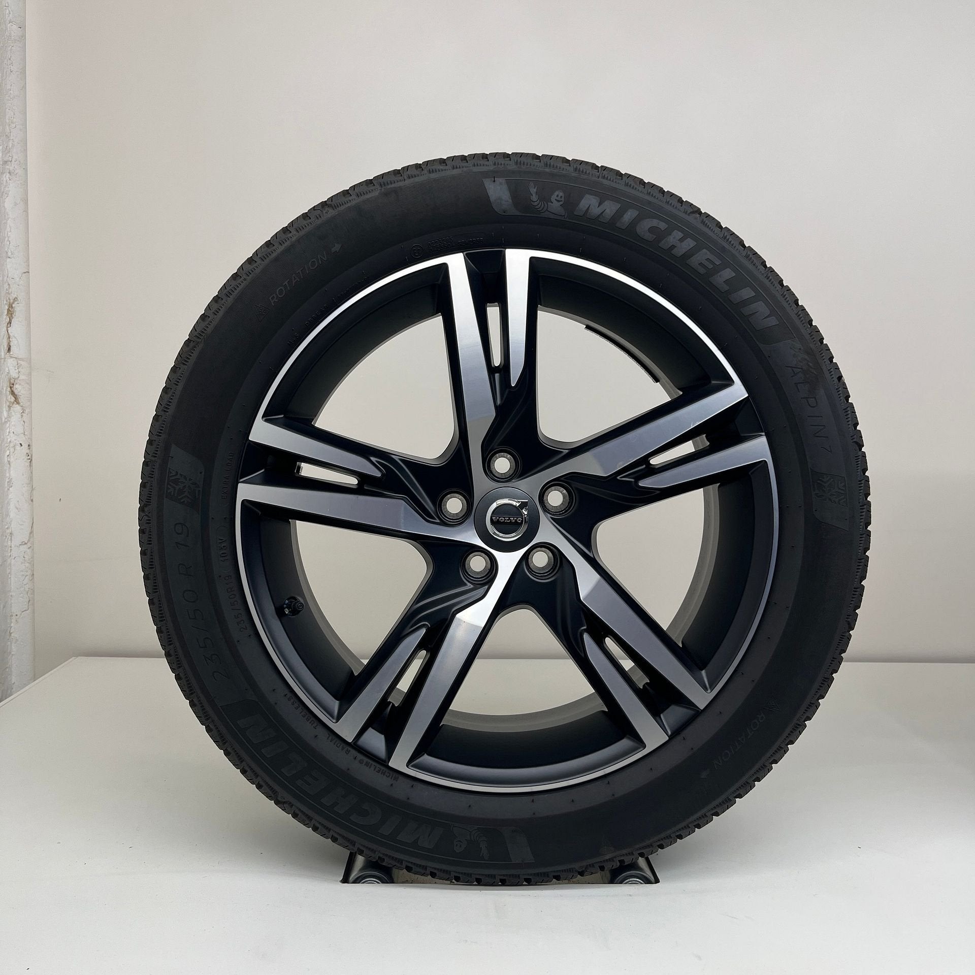 Volvo 19 inch - XC40 - winterbanden, 19 inch, Gebruikt, Banden en Velgen, 235 mm
