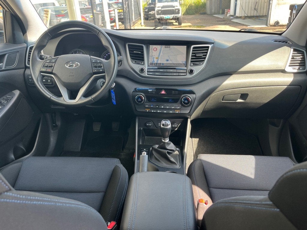 Hyundai TUCSON 1.6 GDI Comfort Clima Cruise CarPlay Stoelv., Voorwielaandrijving, Gebruikt, 4 cilinders, Origineel Nederlands