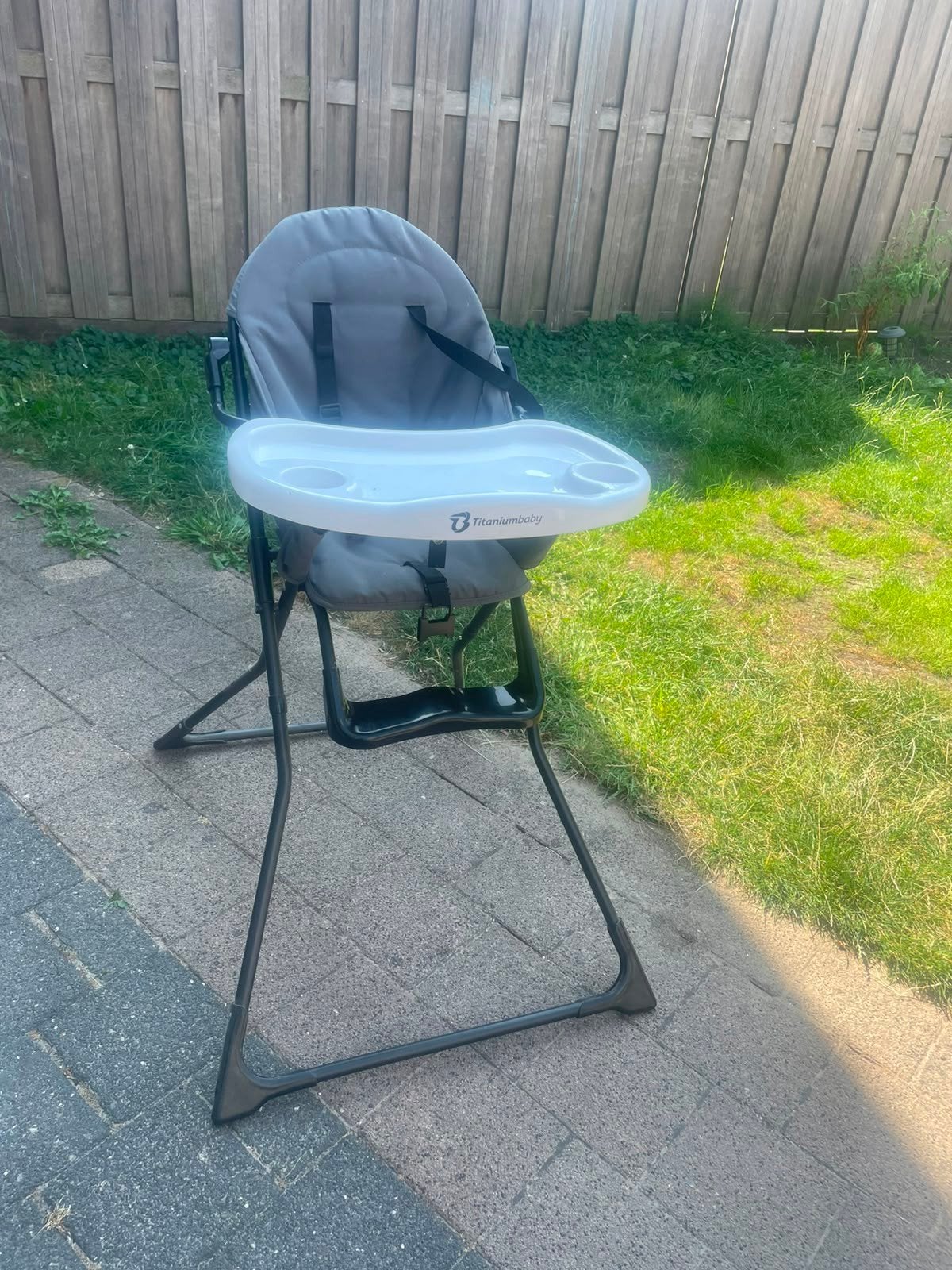 Camping kinderstoel, Ophalen, Zo goed als nieuw, Inklapstoel, Gordel(s)