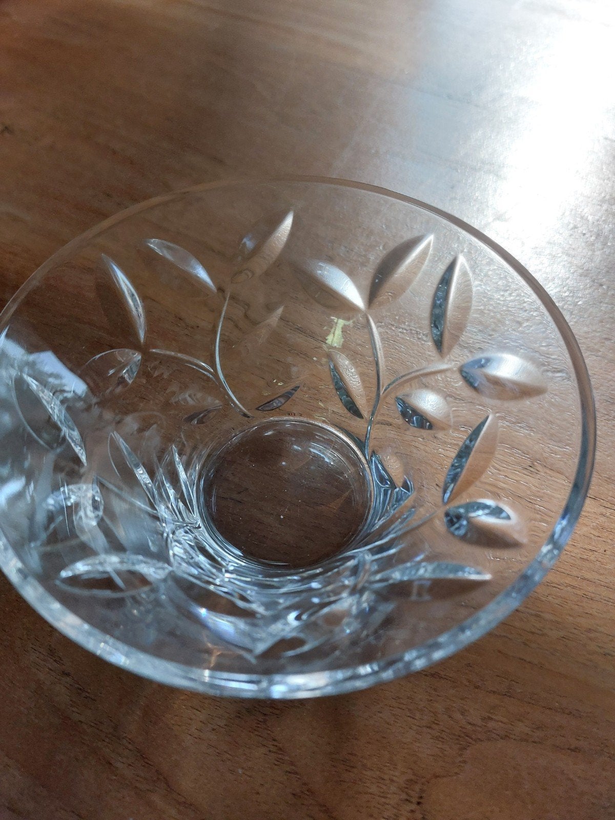 Bonbonnière RCR van kristal/loodglas met bladmotief, Antiek en Kunst, Ophalen of Verzenden