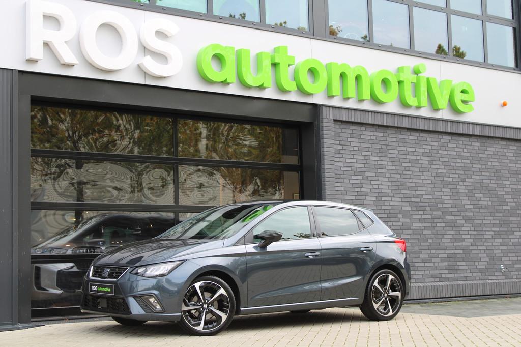 SEAT Ibiza 1.0 EcoTSI FR | STOELVERW | ACC | CAMERA | CARPLA, Voorwielaandrijving, Gebruikt, Zwart, 580 kg