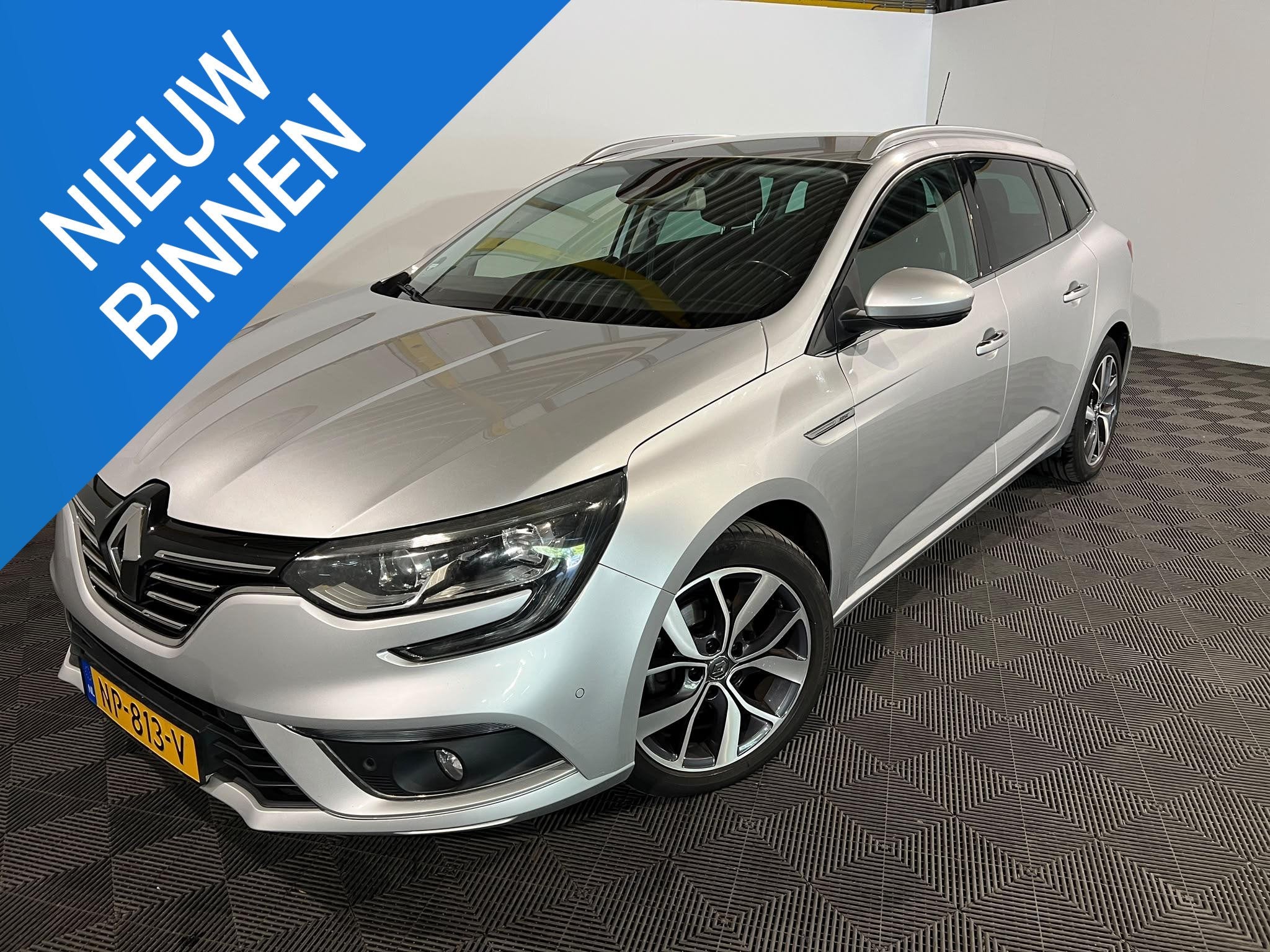 Renault Mégane Estate 1.2 TCe Bose, Auto's, Renault, Voorwielaandrijving, Gebruikt, 4 cilinders, Origineel Nederlands
