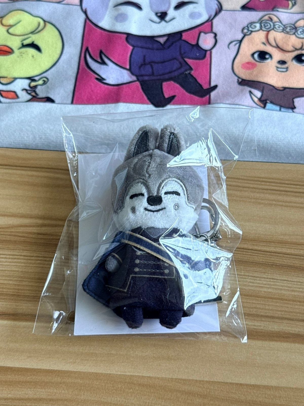 Stray Kids Wolfchan skzoo plush keyring Force, Ophalen of Verzenden, Zo goed als nieuw, Foto of Kaart