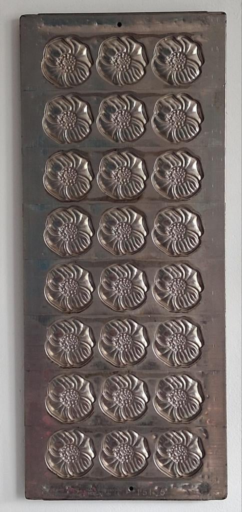 Chocolade mal. Floraal. Vormenfabriek Tilburg.  19.5 /47 cm., Ophalen, Overige typen, Zo goed als nieuw, Metaal