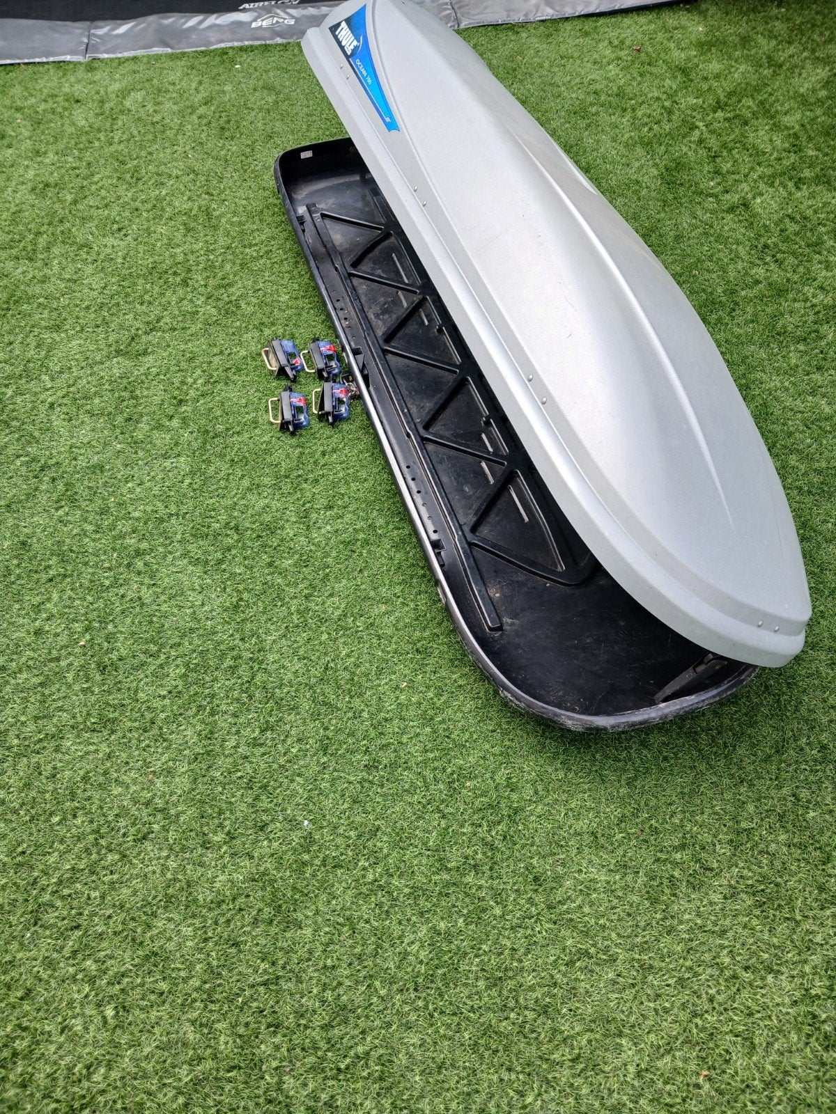 Thule Ocean 700 Dakkoffer - 430L, 230x60cm, Ophalen, Gebruikt