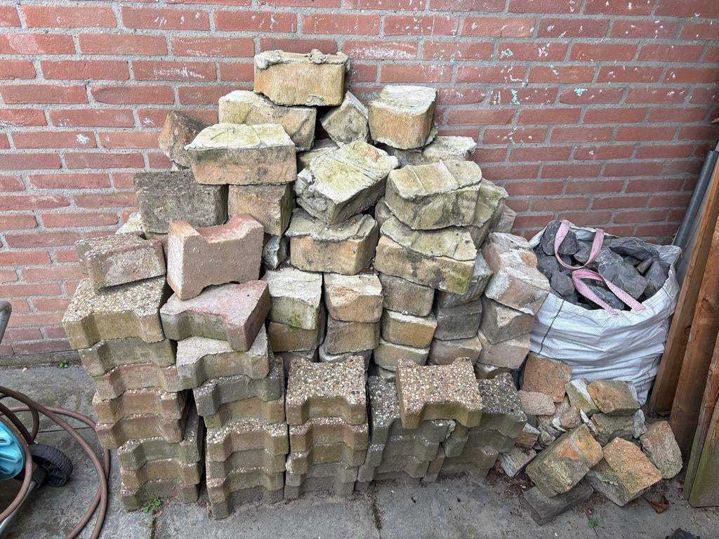 Gratis op te halen stenen en tegels, Tuin en Terras, Ophalen, Gebruikt, Overige typen, Minder dan 5 m²
