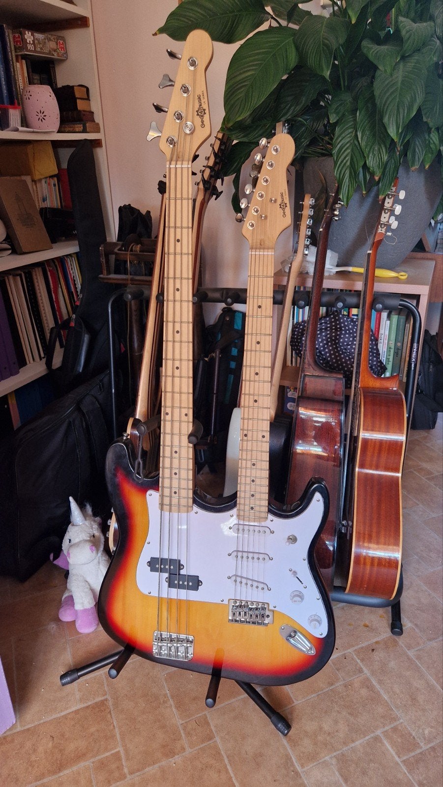 Gear4Music Dubbelnek Gitaar/Basgitaar, Ophalen, Zo goed als nieuw