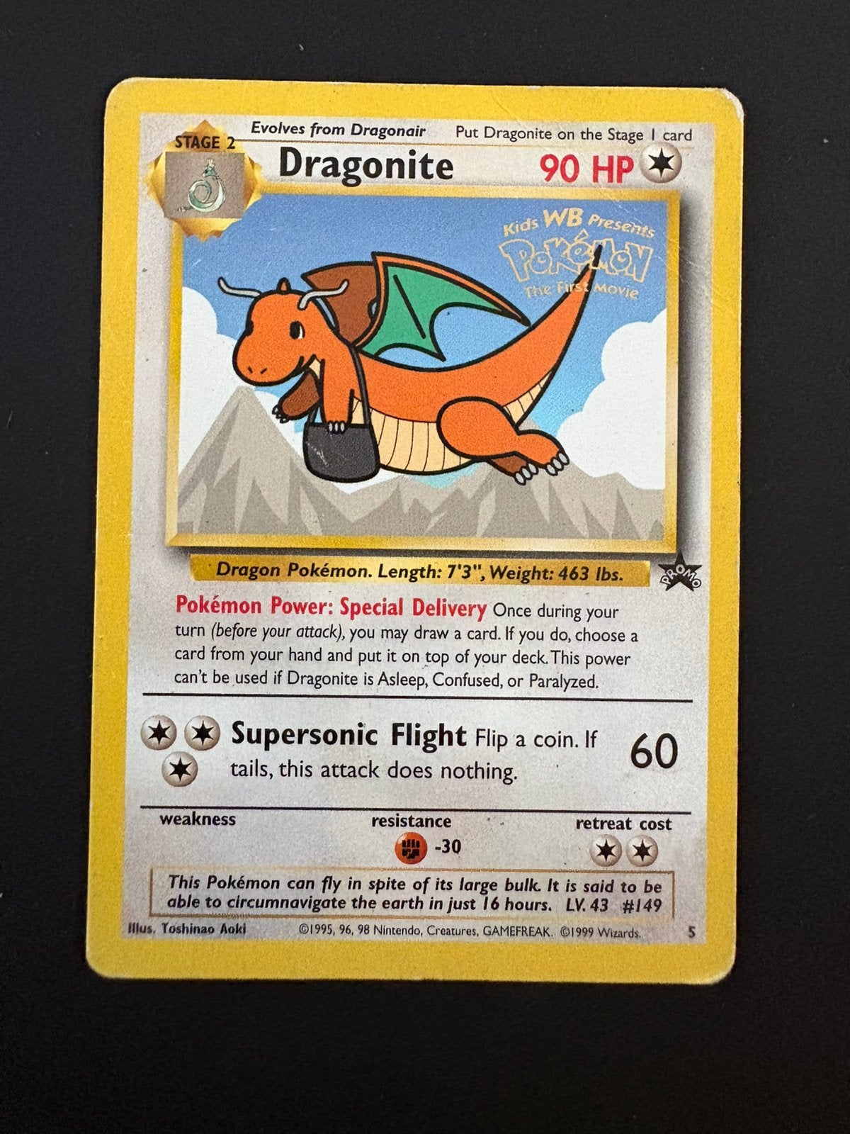 Dragonite Black Star Movie Promo, Hobby en Vrije tijd, Verzamelkaartspellen | Pokémon, Verzenden, Gebruikt