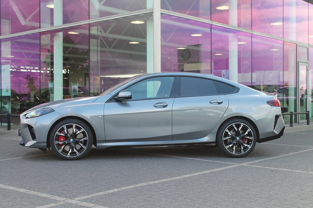 BMW 2 Serie Gran Coupé 220 M Sport Automaat / Sportstoelen, Auto's, BMW, 156 pk, Met garantie (alle), Bedrijf, 19 km/l