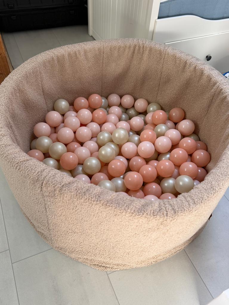 Zacht Teddy Ballenbad Inclusief  ballen– Zo goed als nieuw, Ophalen, Zo goed als nieuw, Overige typen
