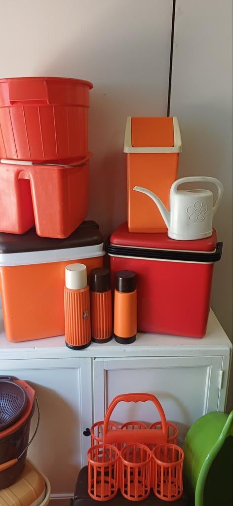 Vintage kamperen jaren 70 koelbox teil emmers flessenrek etc, Tuin en Terras, Kunststof, Gebruikt, Rond, Ophalen of Verzenden