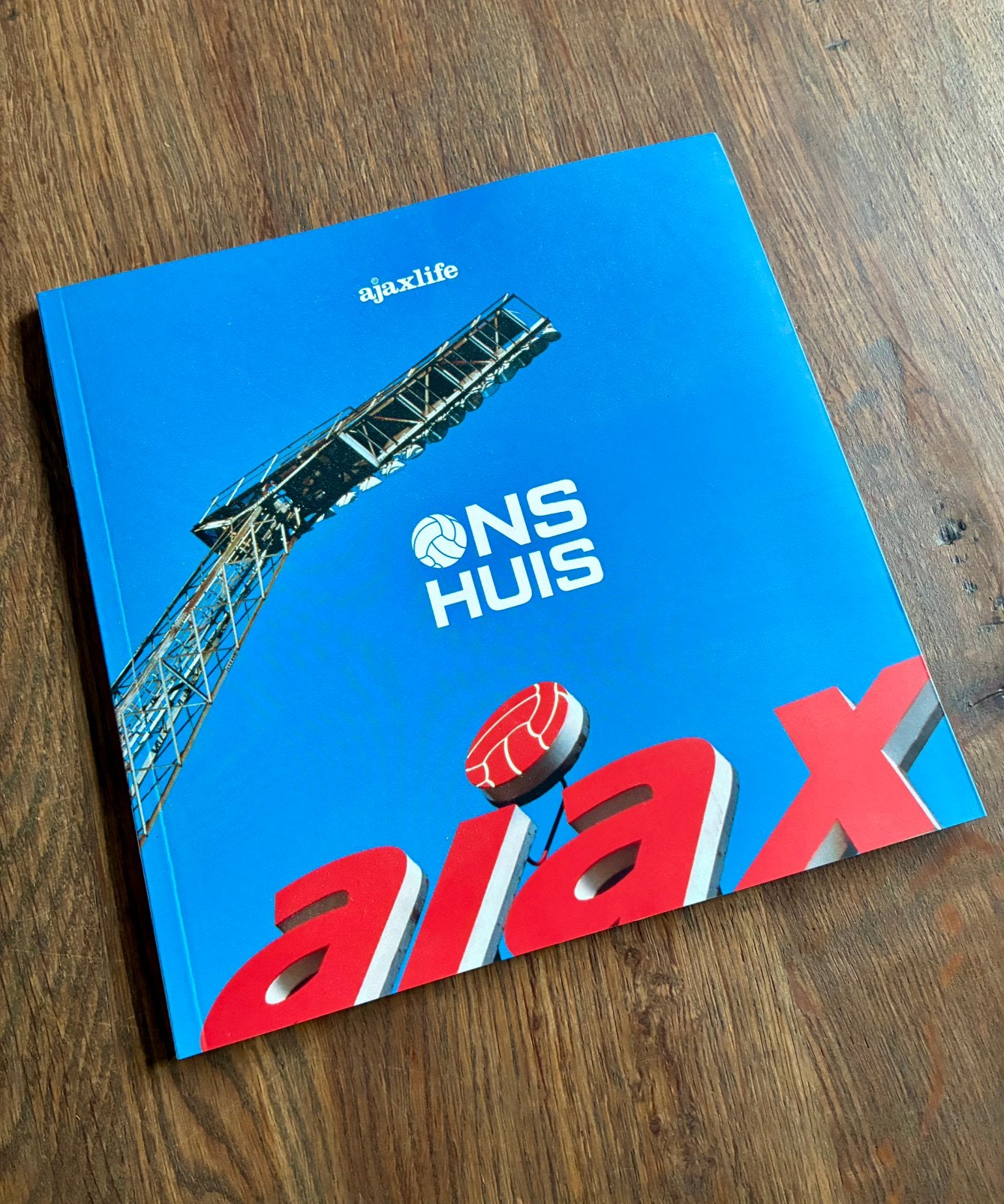 Ons Huis - 30 jaar Johan Cruijff Arena, Verzamelen, Ophalen of Verzenden, Nieuw, Ajax, Boek of Tijdschrift