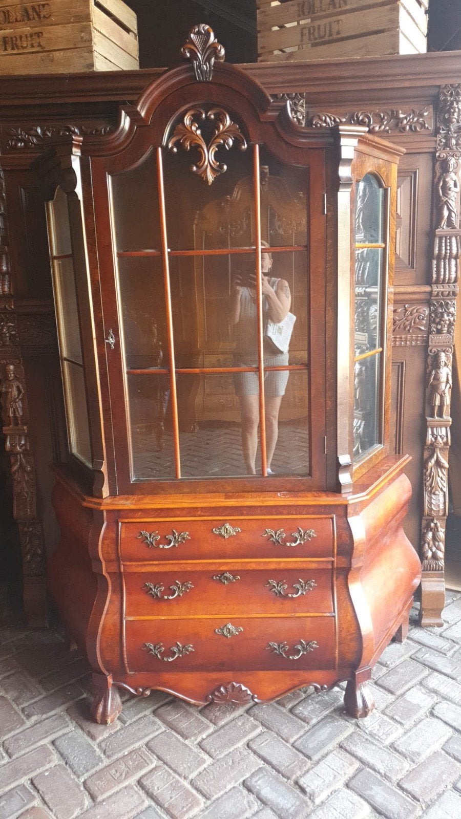 Barok kast, Ophalen