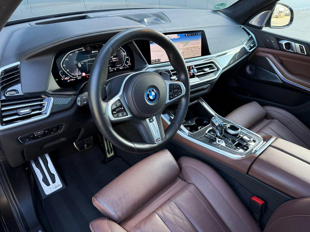 BMW X5 xDrive45e B&W Skylounge massage tr.hk, Auto's, BMW, Gebruikt, 394 pk, Vierwielaandrijving, Hybride Elektrisch/Benzine