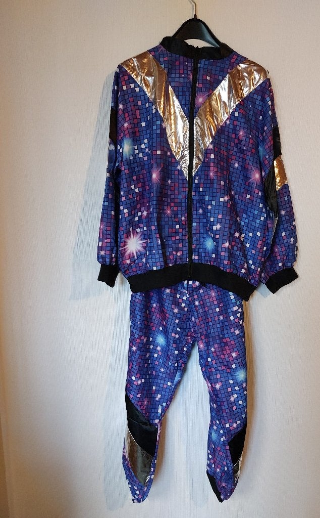 carnavals kleding 12 pakken en 6 pruiken Disco joggingpakken, Carnaval, Ophalen of Verzenden, Kleding, Maat 36 (S)