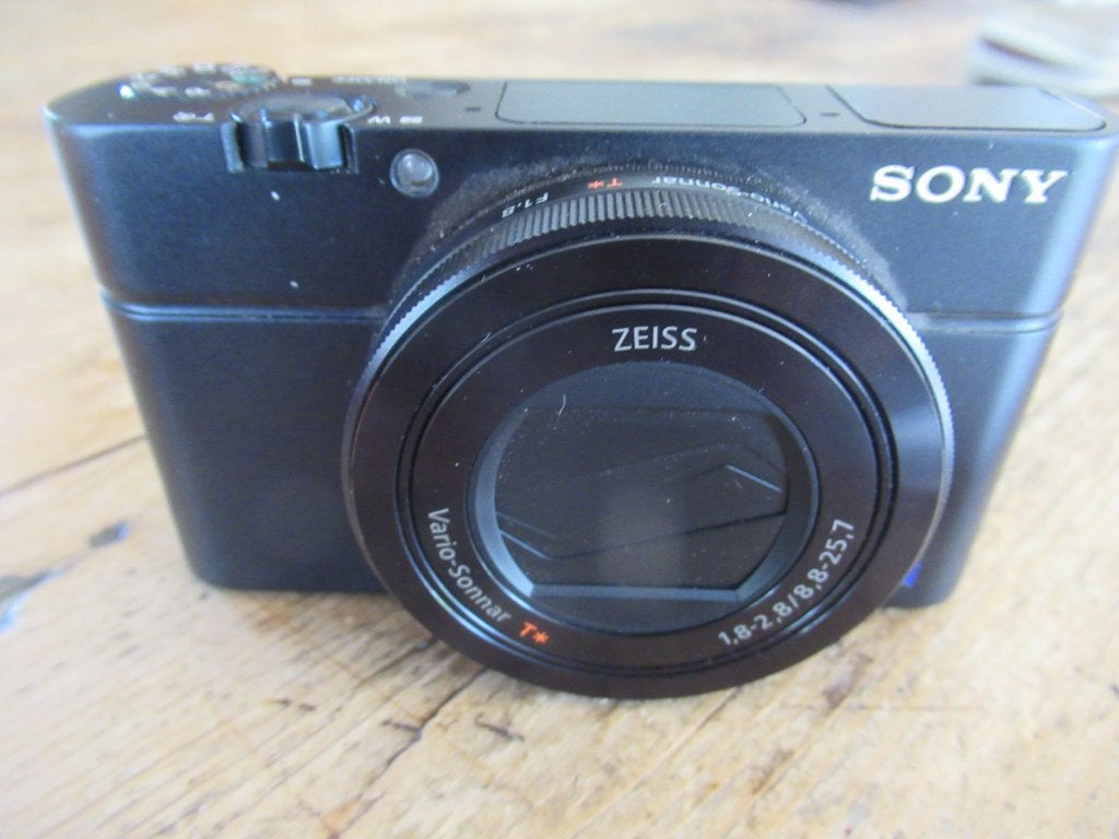 camera sony RX100-3, Ophalen, Zo goed als nieuw, Compactcamera, Accu