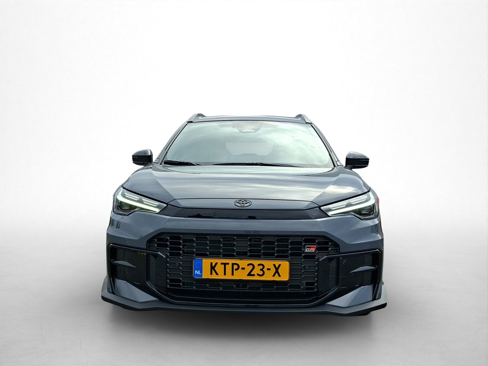 Toyota Corolla Cross Hybrid 180 GR Sport (bj 2026), Auto's, 4 cilinders, 179 pk, Leder en Stof, 1415 kg