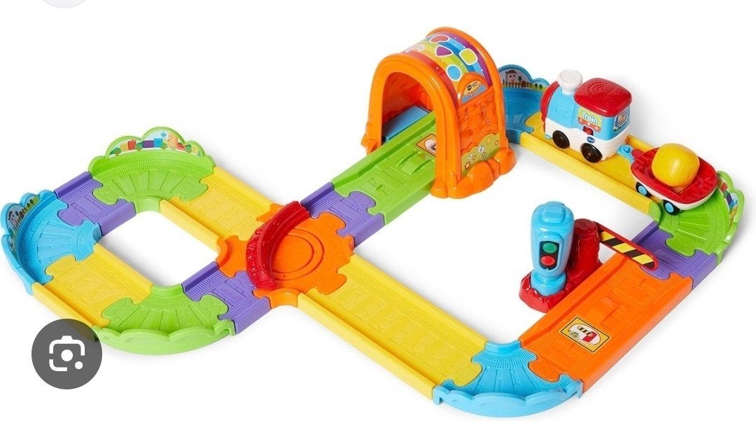 VTech Toet Toet Treinbaan - Compleet met trein, Ophalen, Zo goed als nieuw, 2 tot 4 jaar