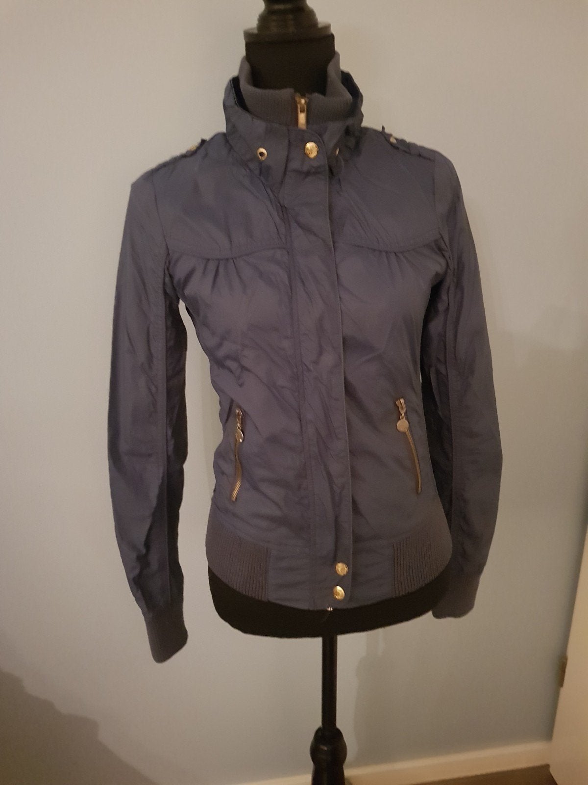 Donkerblauwe Royal Chicks tussen jas
maat XS, Blauw, Ophalen of Verzenden, Maat 34 (XS) of kleiner, Gedragen
