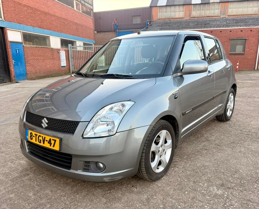 Suzuki Swift 1.5 VVT Automaat Exclusive Perfect onderhouden, Auto's, Suzuki, 40 €/maand, Particulier, 1000 kg, Hatchback