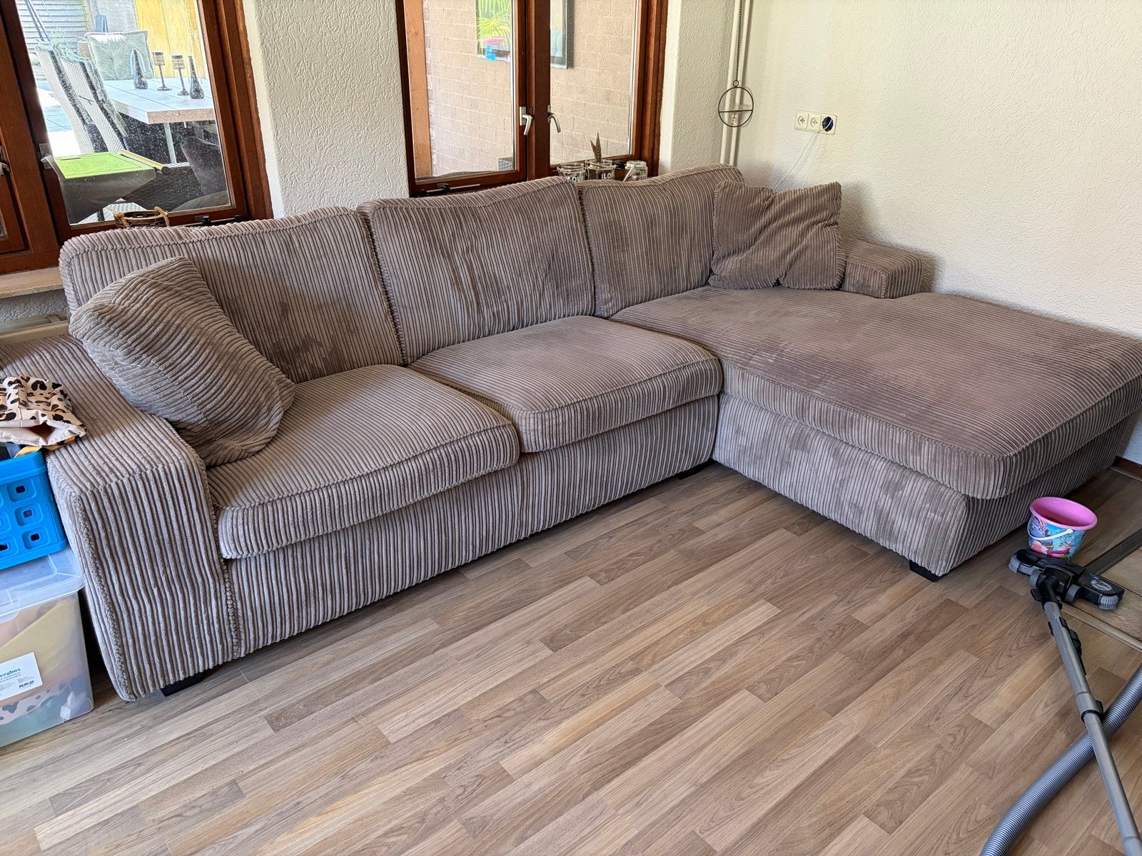 Comfortabele Hoekbank van Ribstof - Bruin, Ophalen, 250 tot 300 cm, Gebruikt, 100 tot 125 cm