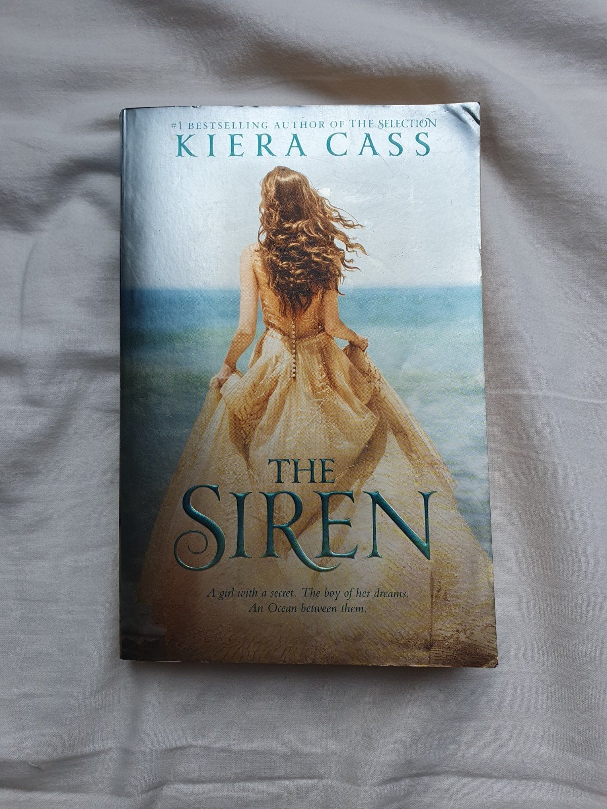 The Siren - Kiera Cass (Engels), Ophalen of Verzenden, Zo goed als nieuw, Kiera Cass, Amerika