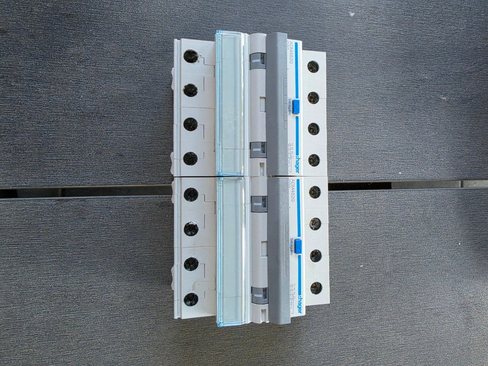 Hager Aardlekautomaat ADM020D c32 - 2 stuks, Ophalen of Verzenden, Zo goed als nieuw, Overige typen