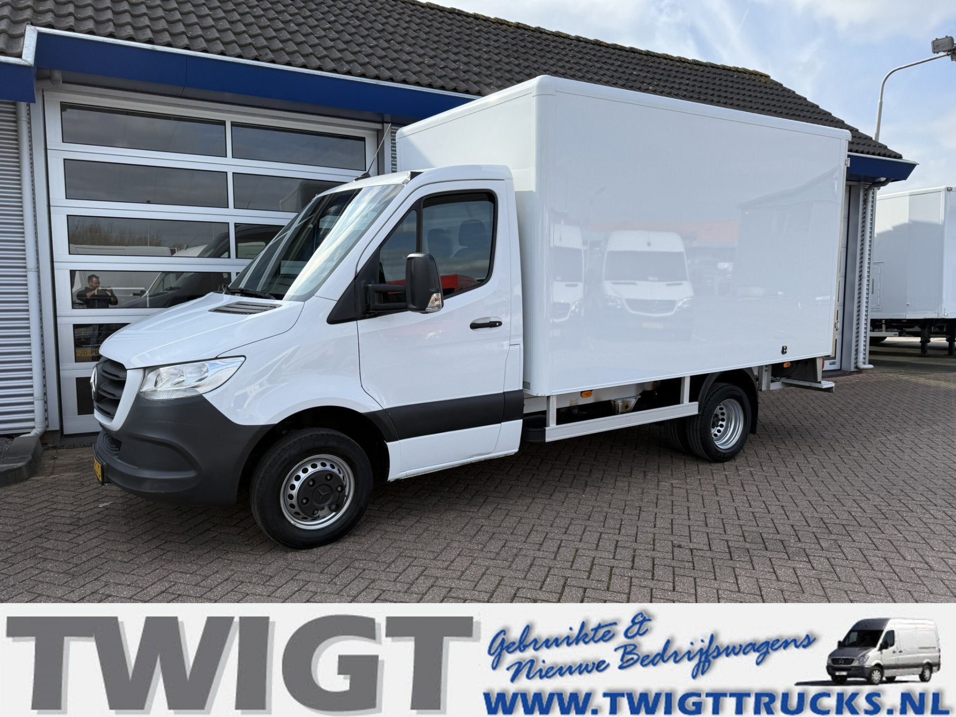 Mercedes-Benz Sprinter 516 2.2 CDI EURO VI-D Bakwagen, Gebruikt, 4 cilinders, Wit, 165 pk