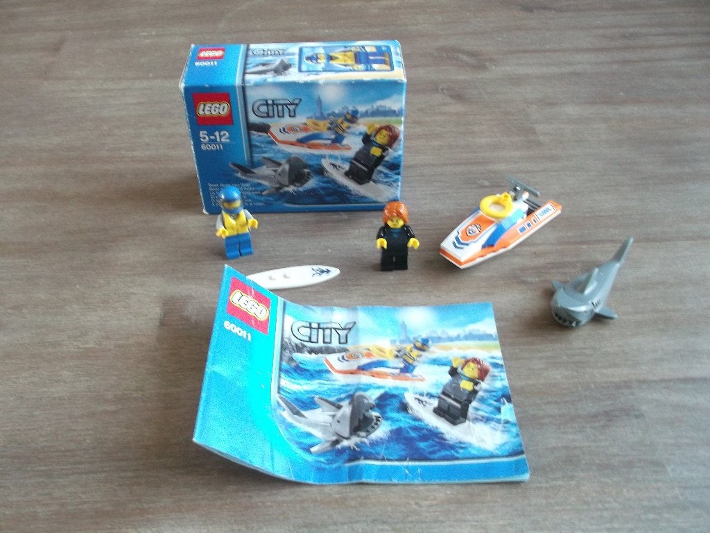 lego coast guard 60011 surfer rescue (2013), Kinderen en Baby's, Speelgoed | Duplo en Lego, Ophalen of Verzenden, Gebruikt, Complete set