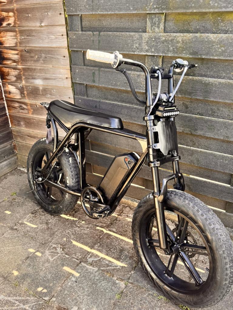 Fatbike v8, Fietsen en Brommers, 59 cm of meer, Ophalen, Zo goed als nieuw, Overige merken
