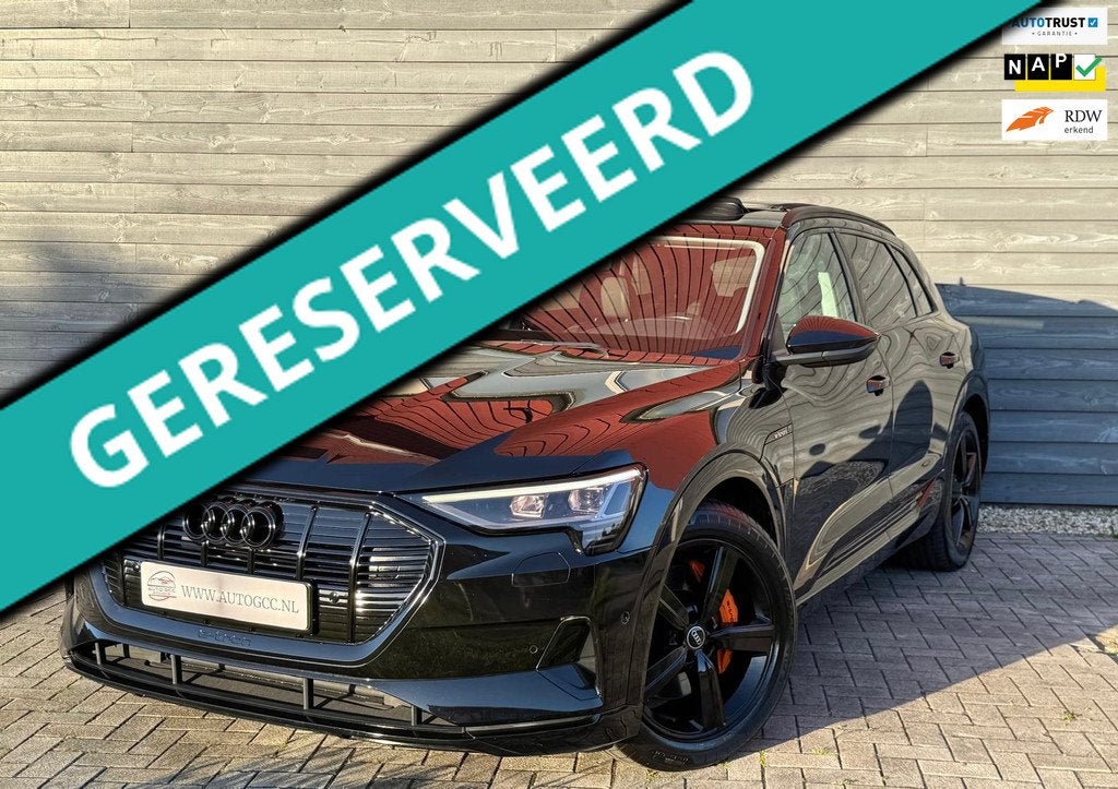 Audi E-tron 55 QUATTRO 95kWh SOH 94% PANO NAP BTW BLACK, Auto's, Automaat, 131 €/maand, Zwart, 95 kWh