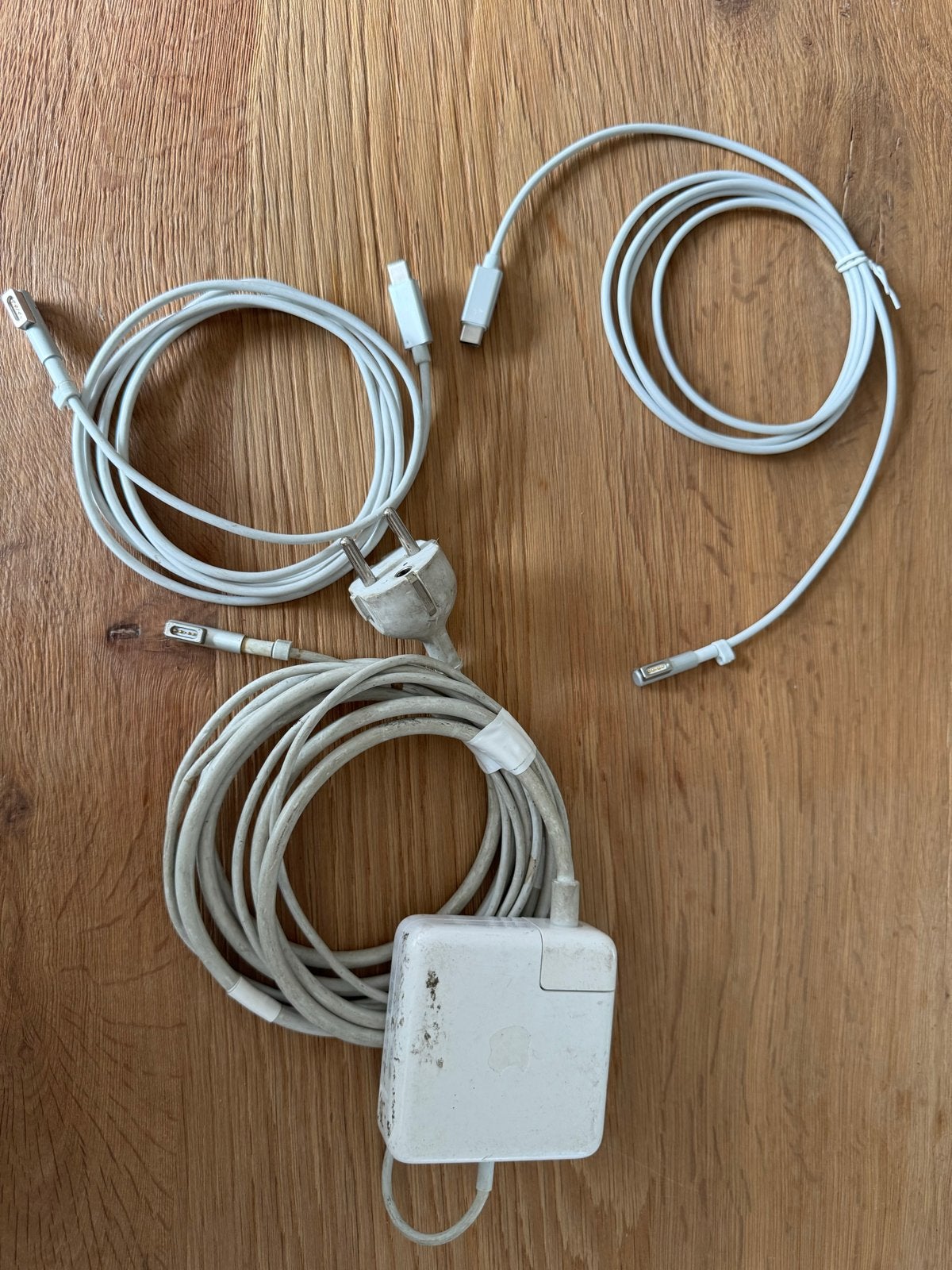 Originele Apple Magsafe 1 Oplader 60W + Laadkabels, Computers en Software, Laptop-opladers, Ophalen of Verzenden, Gebruikt