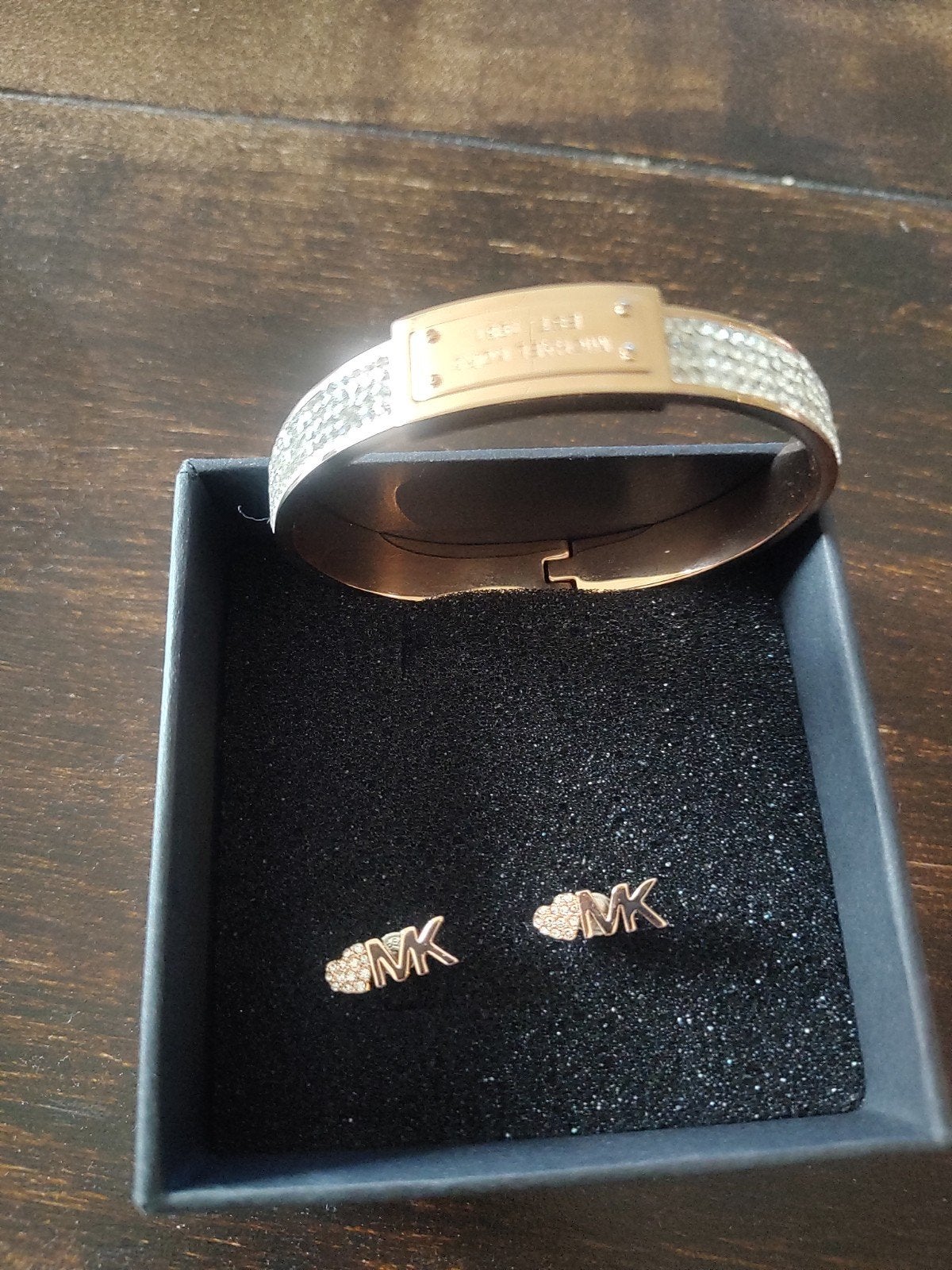 rose goudkleurige stalen bangle armband en oorbellen michael, IJzer of Staal, Ophalen of Verzenden, Zo goed als nieuw, 17 tot 18