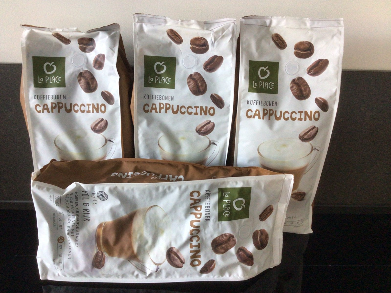 La Place Cappuccino koffiebonen 4 x 1 kg vol & rijk KOOPJE, Ophalen of Verzenden