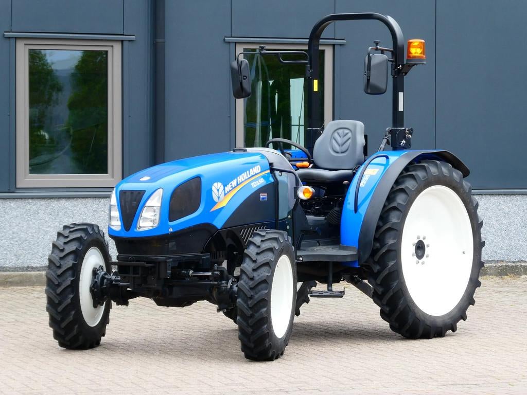 New Holland TD3.50 4wd / 00557 Draaiuren / Spoorbreedte 150c