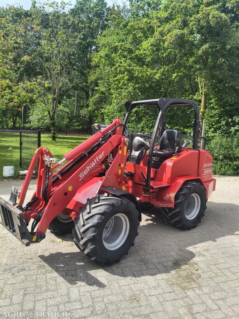 Schaffer 4250 shovel 2015, Zakelijke goederen, -, Niet opgegeven, Ophalen of Verzenden, Niet opgegeven