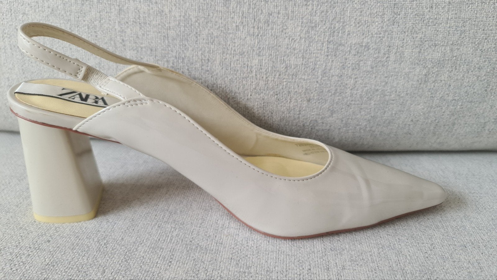 Crème slingbacks schoenen 40 Zara lak zgan, Ophalen of Verzenden