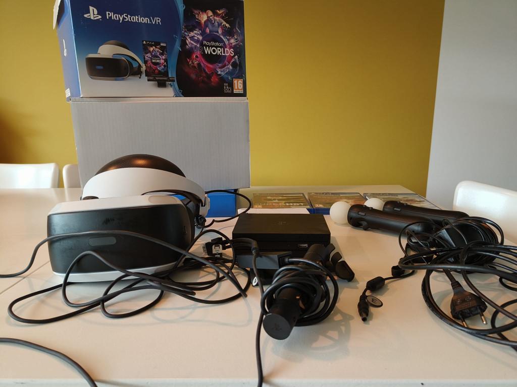 PlayStation VR Set Incl. Move Controllers, Adapter & Games, Spelcomputers en Games, Virtual Reality, Gebruikt, Sony PlayStation