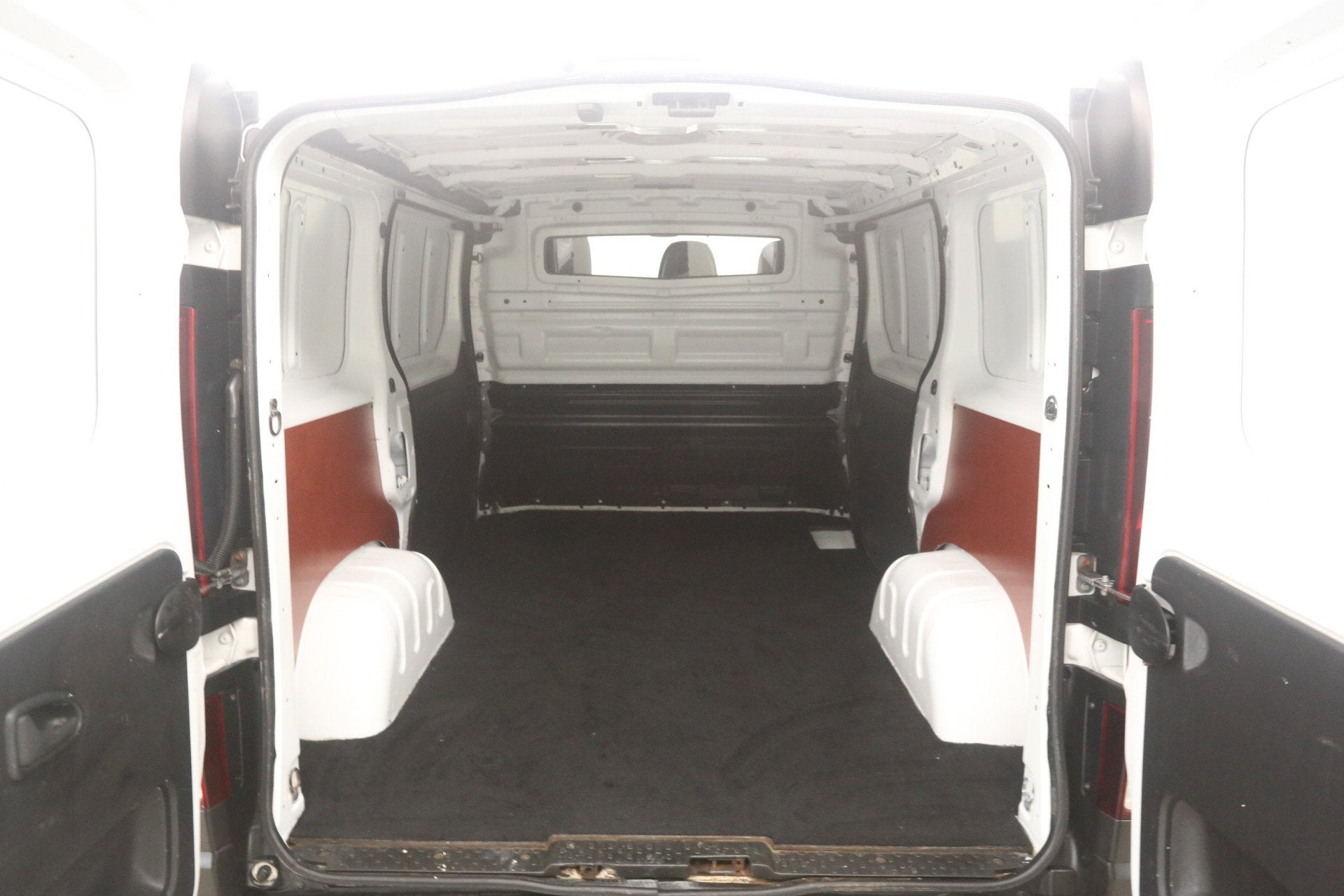 Renault Trafic 1.6 dCi T29 L1H1 | Airco | Cruise | 3 Zits |, Auto's, Voorwielaandrijving, Euro 5, Stof, Gebruikt