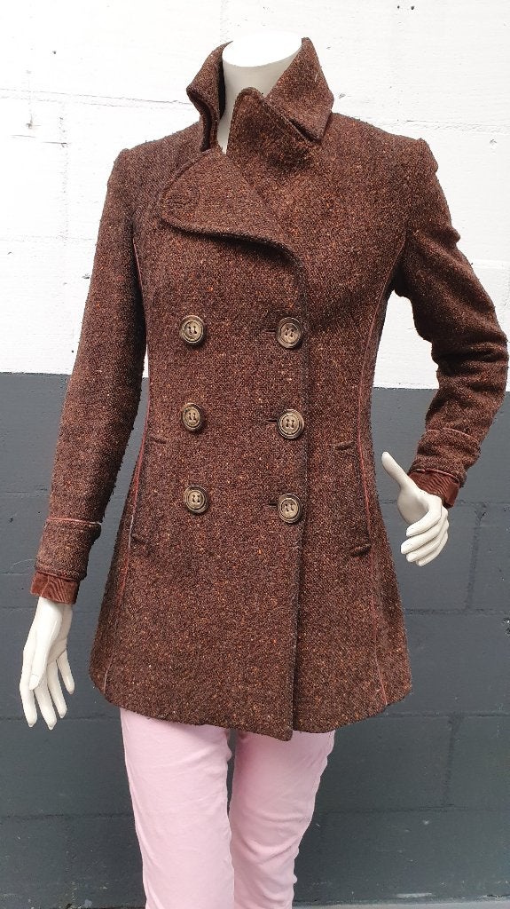 Dolce en Gabbanna bruine scheerwollen tussenjas. Mt S. S25, Kleding | Dames, Jassen | Winter, Tweedehands verkoop, Bruin, Ophalen of Verzenden