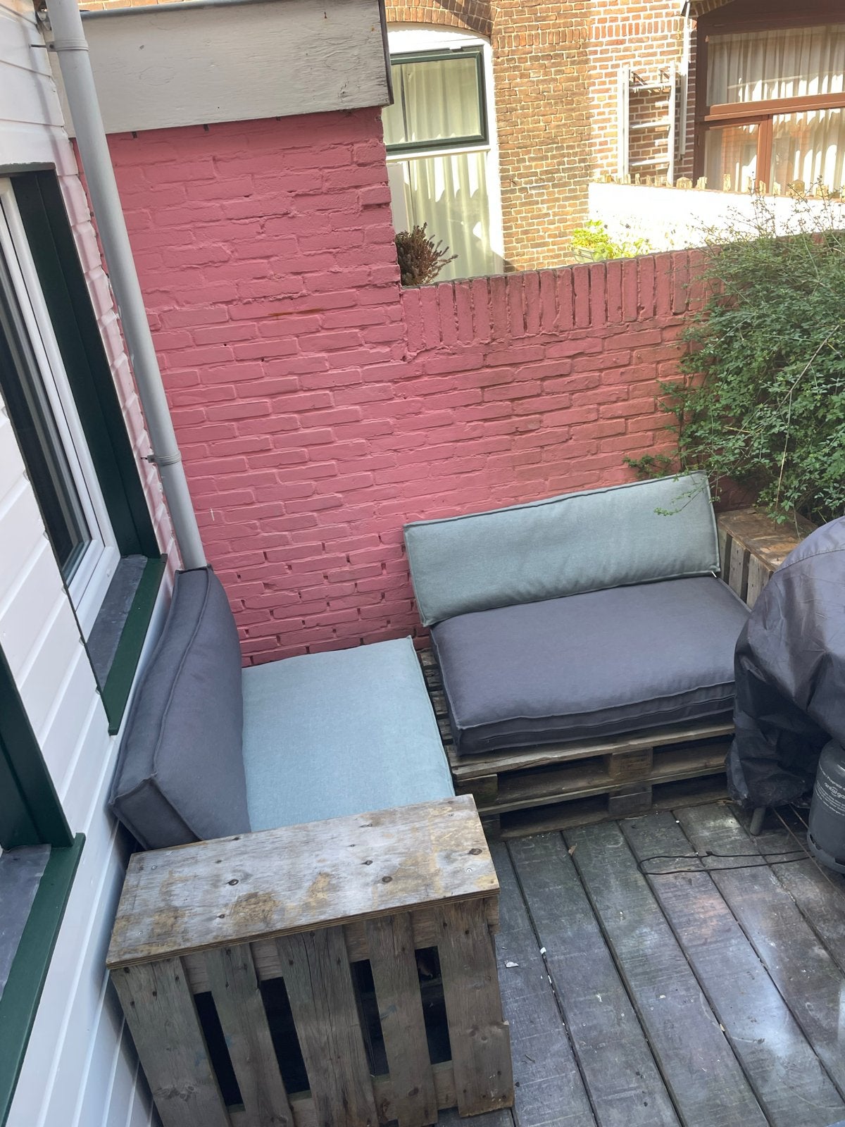 Loungeset van pallets met kussens, Gebruikt, Loungeset, Bank, Hout