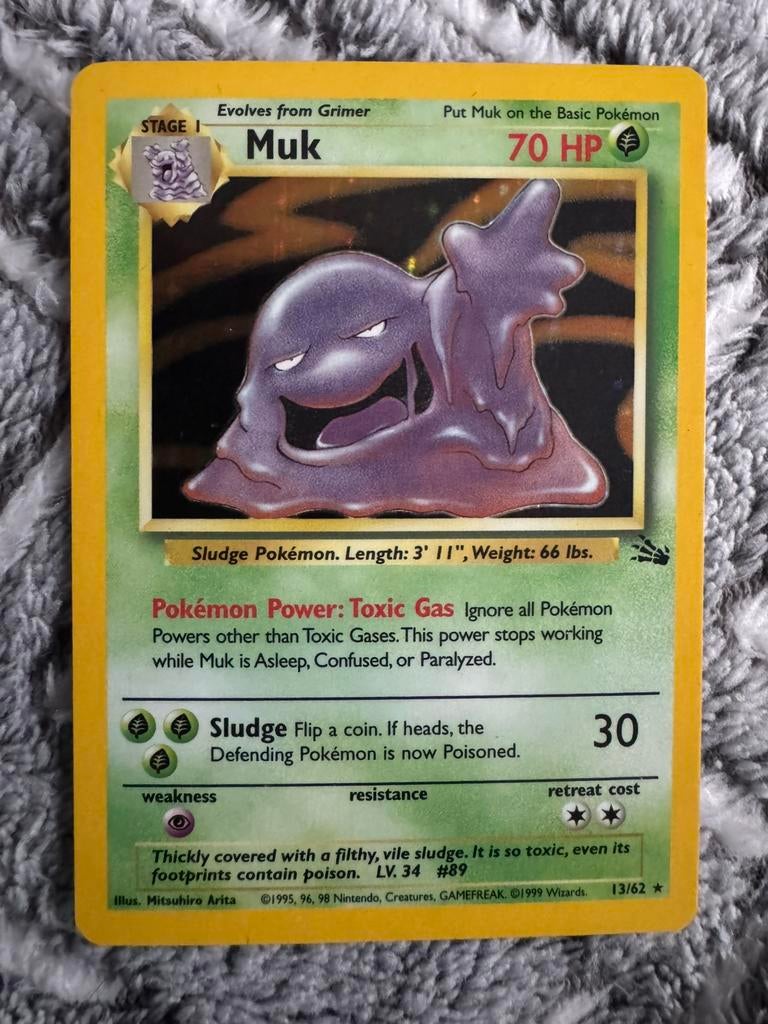 Muk 13/62 fossil holo pokemon kaart, Ophalen of Verzenden, Zo goed als nieuw