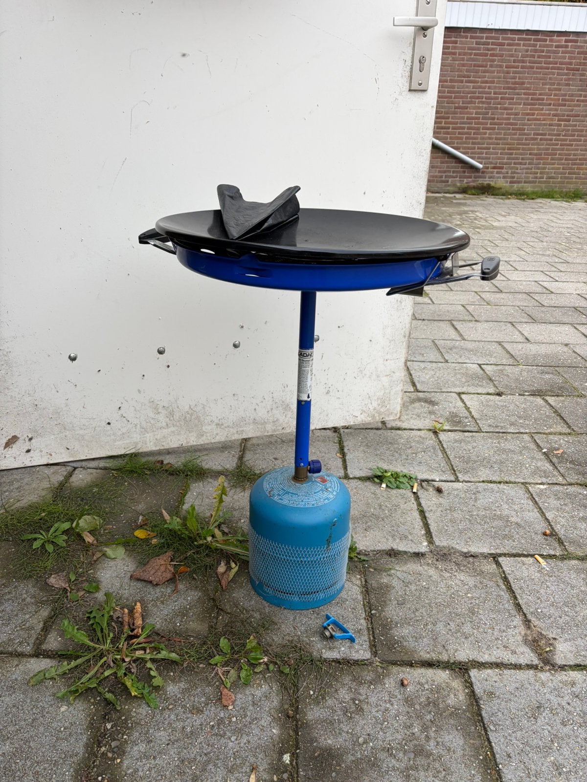 Te koop Cadac skottel braai op gasfles. (50cm doorsnee), Ophalen, Gebruikt
