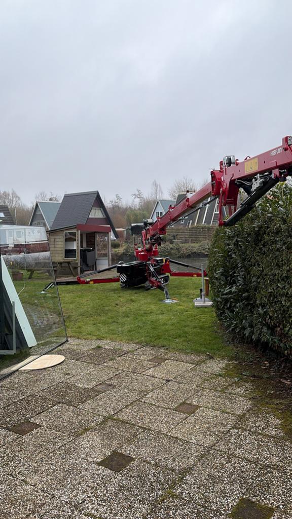 Te huur hoeflon C6 e  compactkraan , hijskraan , hoeflon, Zakelijke goederen, Ophalen, Gewasbescherming en Bemesting